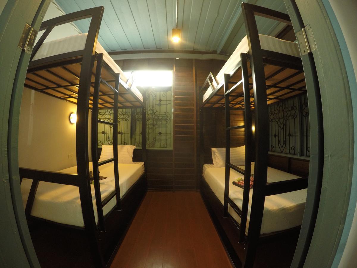 La Moon Hostel Bangkok Dış mekan fotoğraf