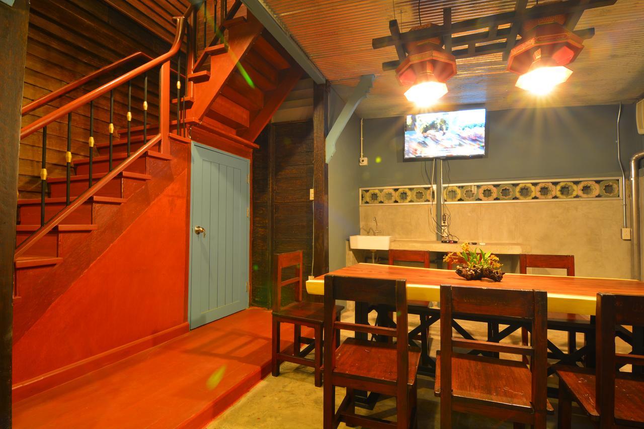La Moon Hostel Bangkok Dış mekan fotoğraf