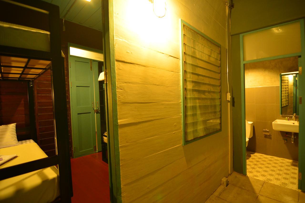 La Moon Hostel Bangkok Dış mekan fotoğraf
