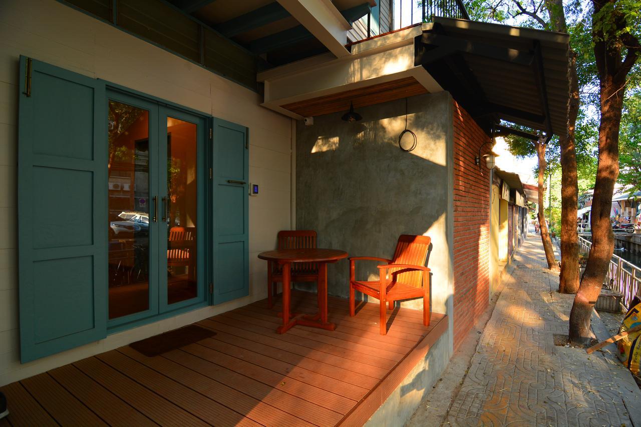 La Moon Hostel Bangkok Dış mekan fotoğraf