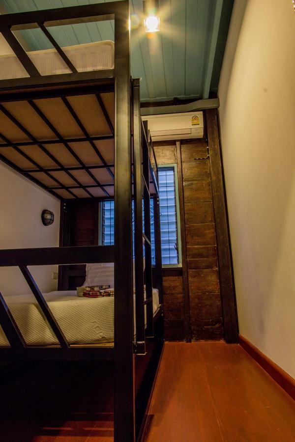 La Moon Hostel Bangkok Dış mekan fotoğraf